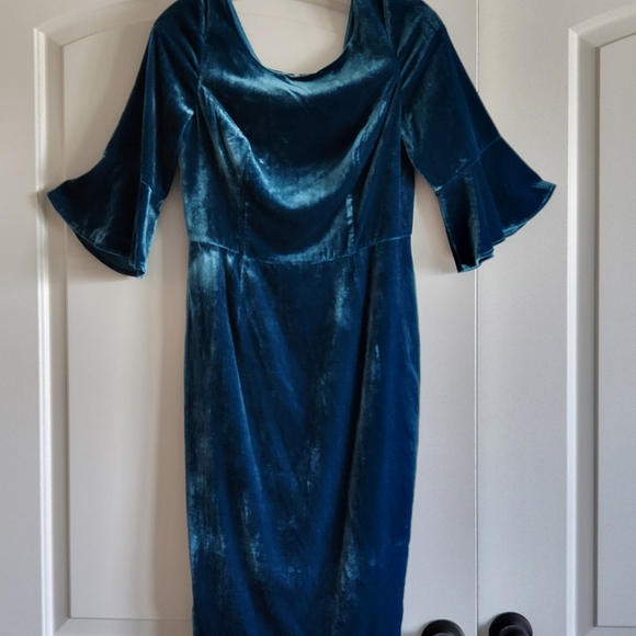 ♥️NWT♥️ BODEN WOMENS VELVET DRESS - Picture 13 of 13